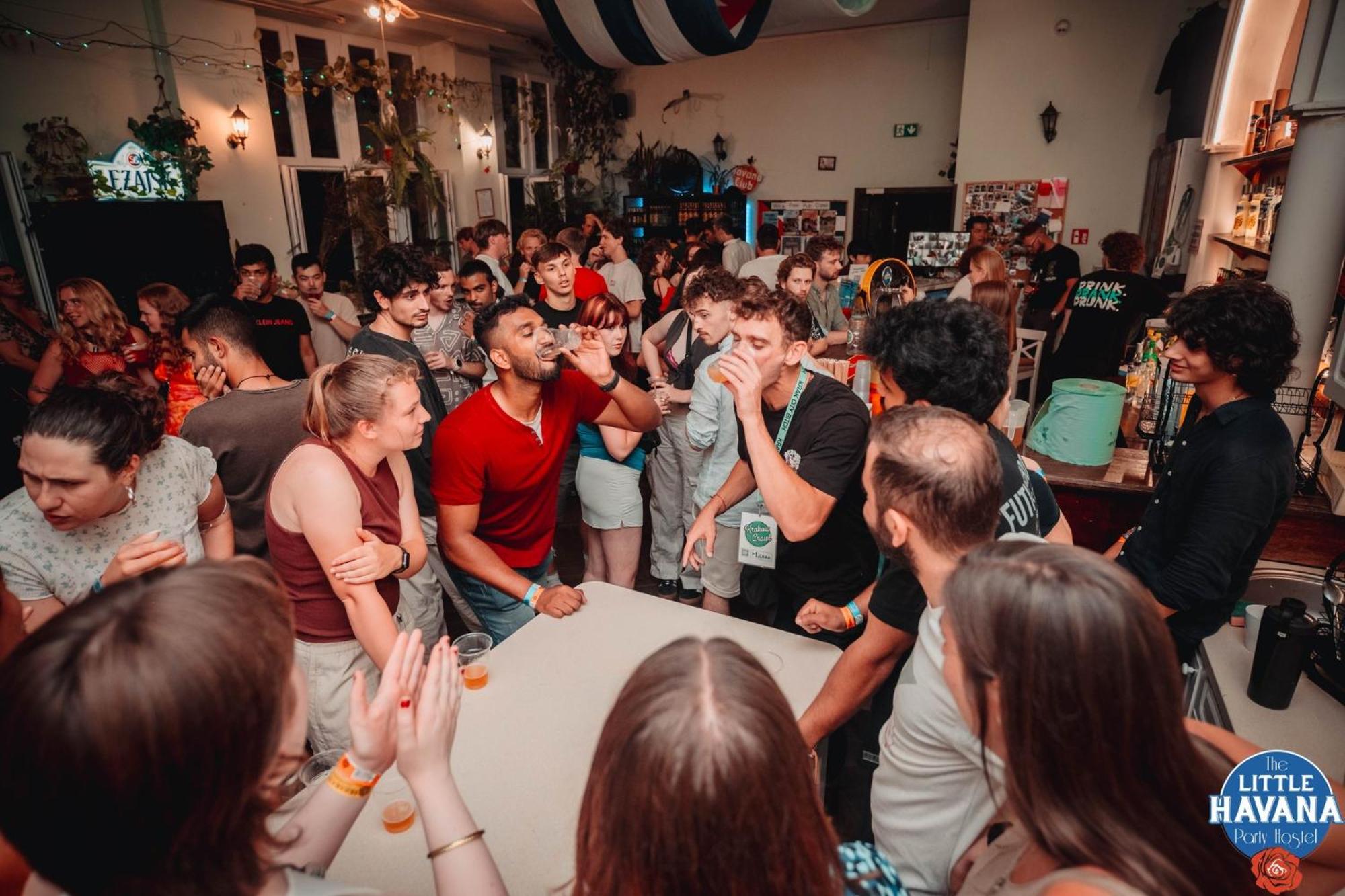 The Little Havana Party Hostel Cracovia Exterior foto