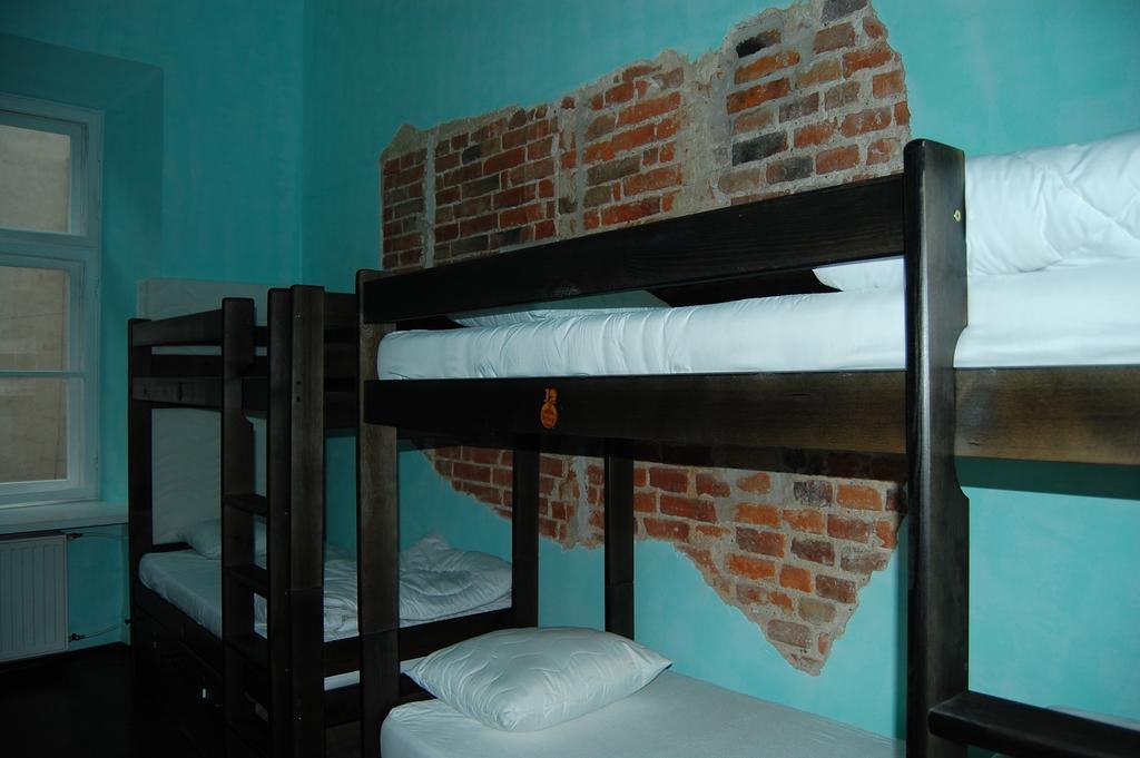 The Little Havana Party Hostel Cracovia Exterior foto